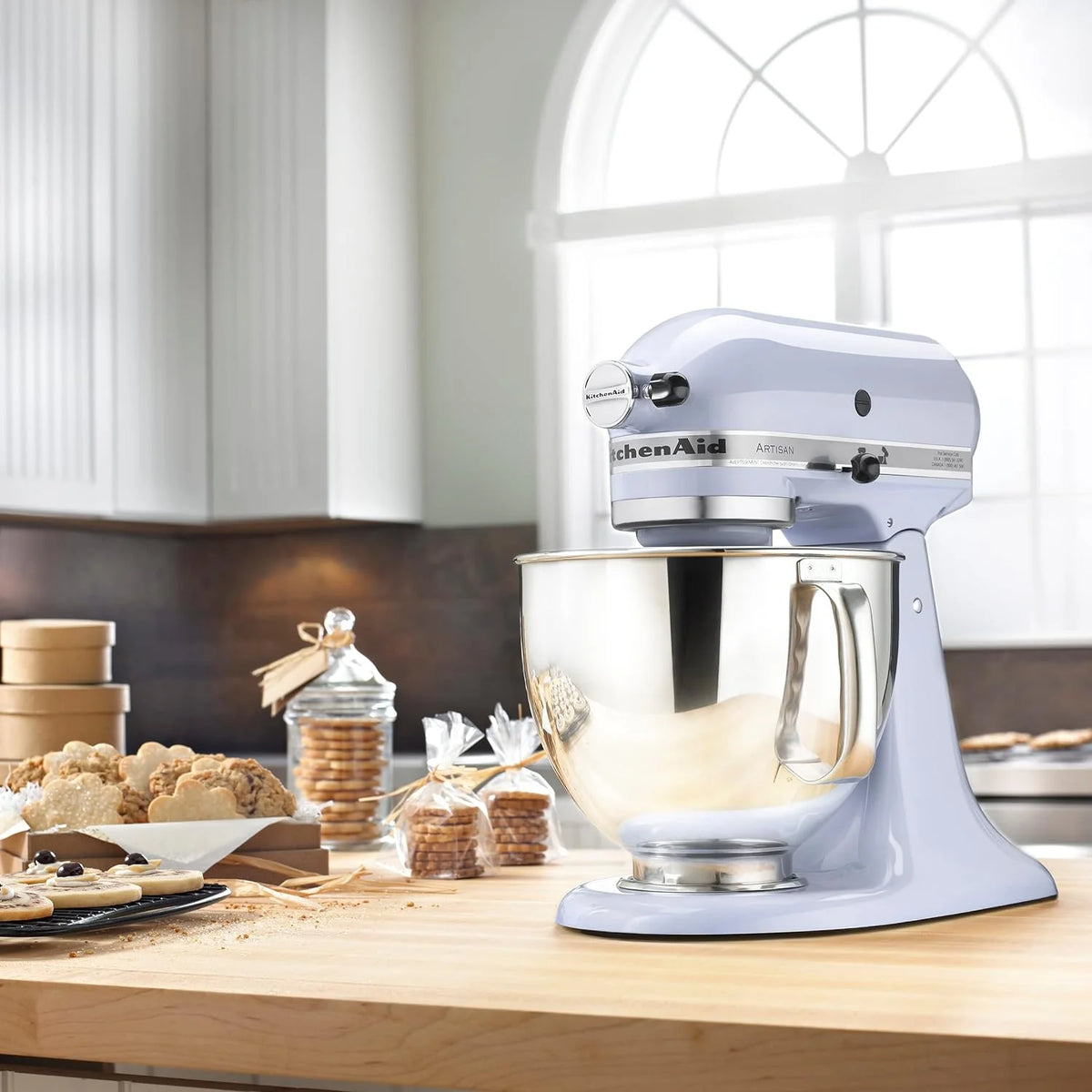 5-Quart Tilt-Head Stand Mixer, Electric Kitchen Mixer with Bowl, Multi-Speed Settings for Baking, Mixing and Food Preparation