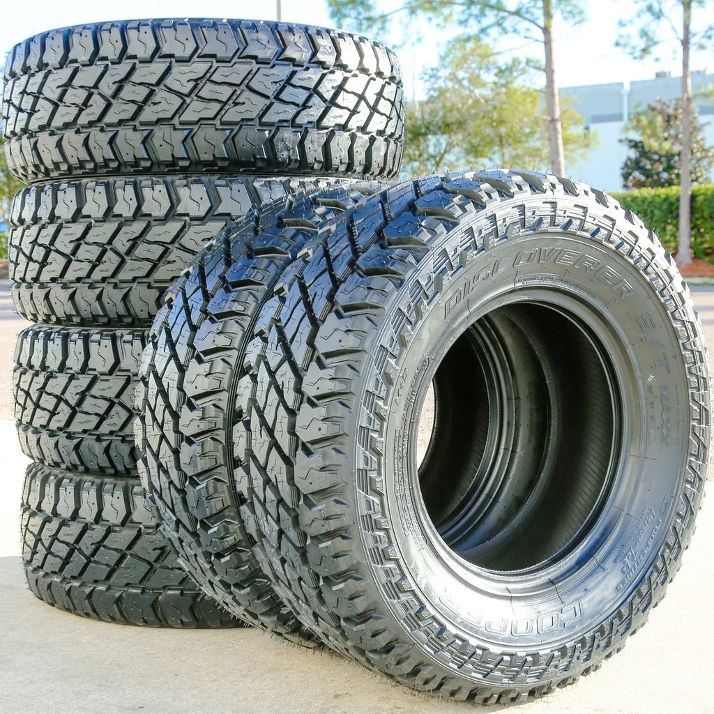 Set of 4 LT275/70R18 125/122Q E 10-Ply M/T Mud Tires