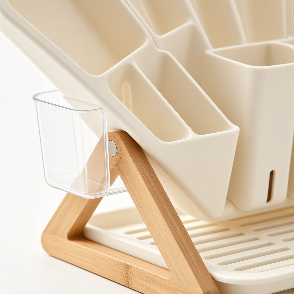 Fan-Shaped Silverware Organizer